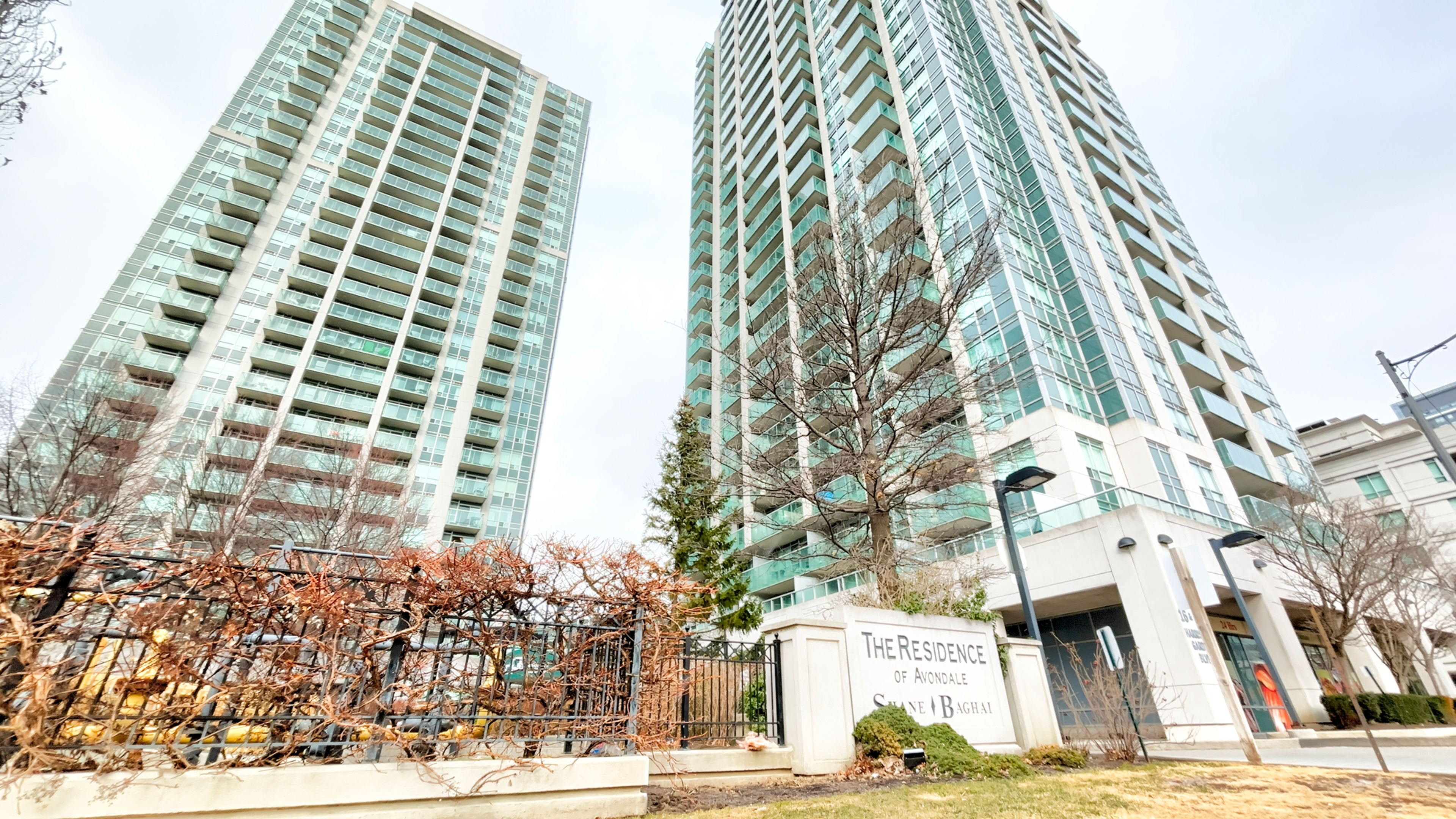 16 Harrison Garden Blvd - Suite 211